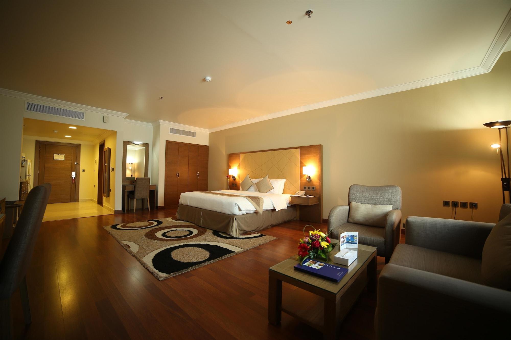 Golden Tulip Hotel Buraidah Al Qassim Εξωτερικό φωτογραφία