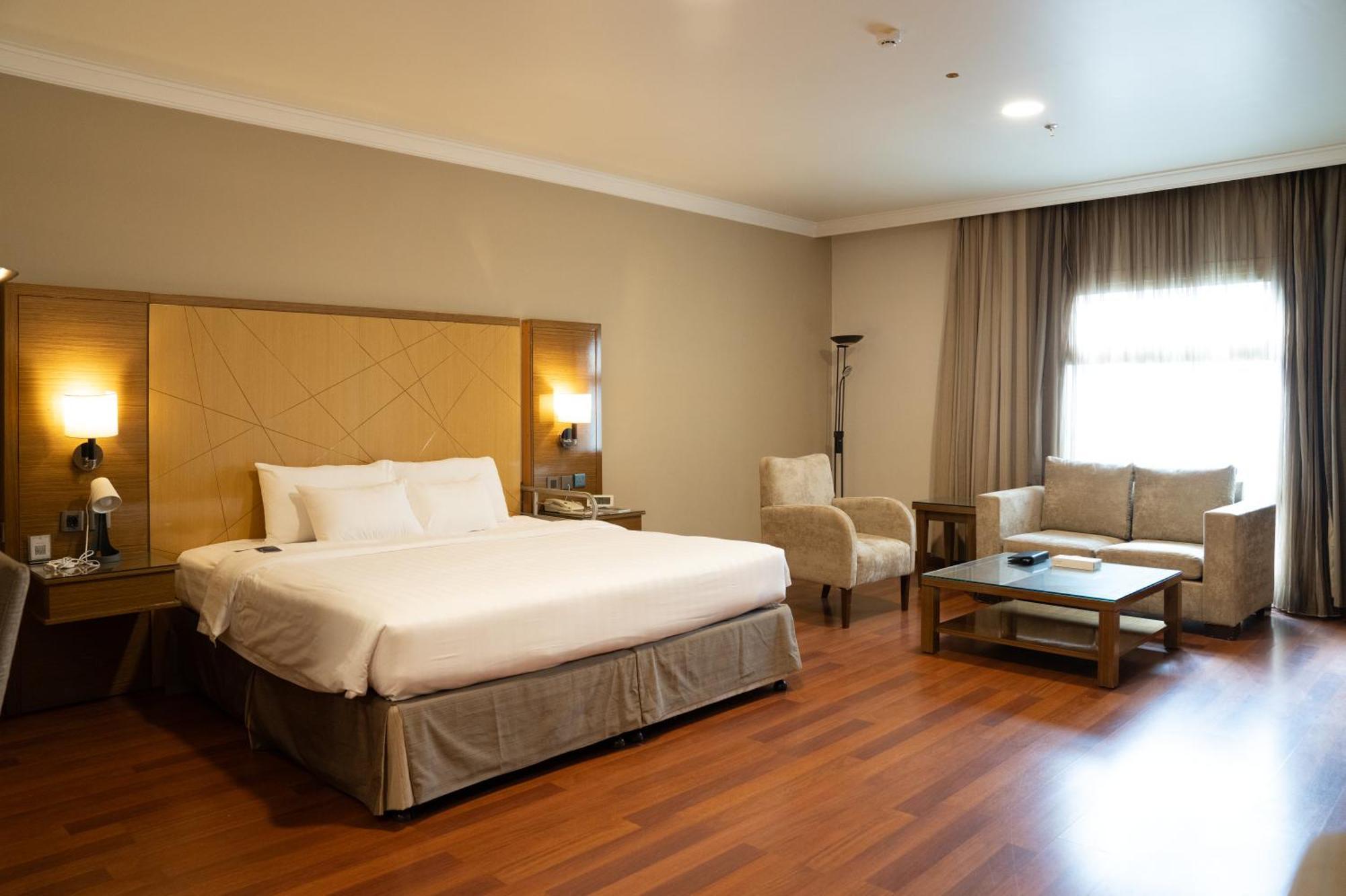 Golden Tulip Hotel Buraidah Al Qassim Εξωτερικό φωτογραφία