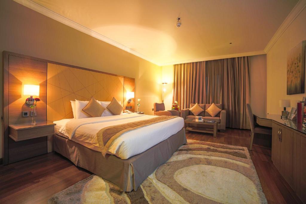 Golden Tulip Hotel Buraidah Al Qassim Εξωτερικό φωτογραφία